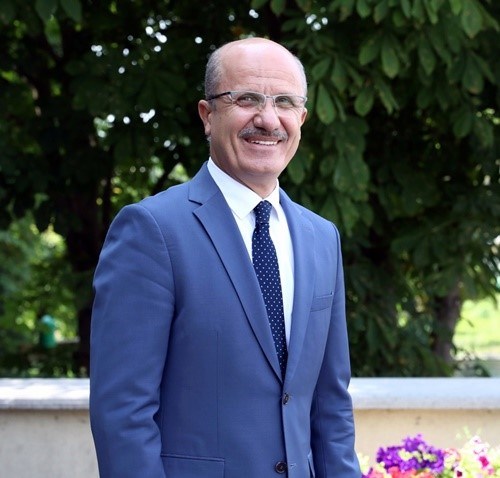 Prof. Dr. Erol Özvar